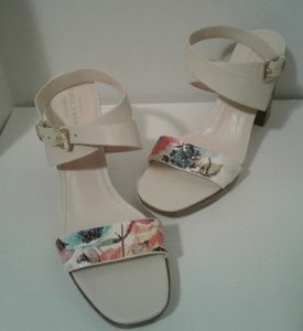 🆕️ COLE HAAN:  Sandals